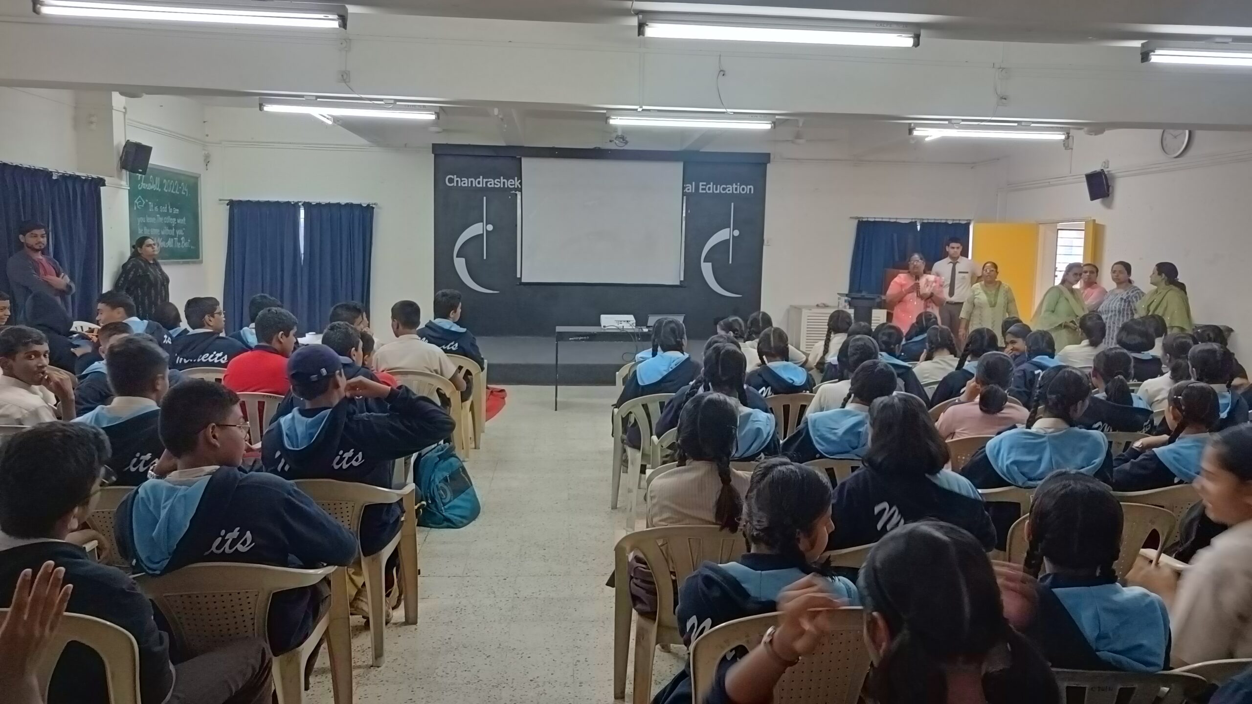 Image hover effect image